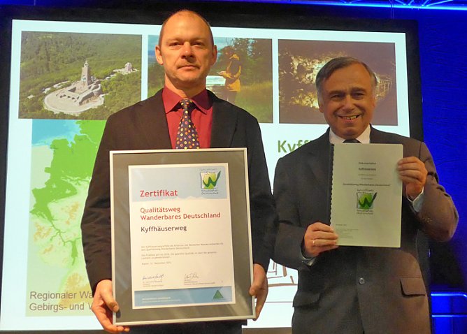 Kyffhäuserweg (Foto: Naturparkverwaltung Kyffhäuser) Kyffhäuserweg (Foto: Naturparkverwaltung Kyffhäuser)