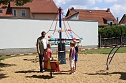 Spielger&auml;t in Jecha eingeweiht (Foto: Karl-Heinz Herrmann)