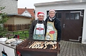 Ist das &uuml;berhaupt ein echter Weihnachtsmann? (Foto: Karl-Heinz Herrmann)