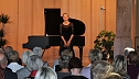 Pianistin bei "Noten mit Dip" (Foto: Karl-Heinz Herrmann)