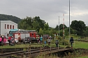 Am Gel&auml;nde des Eisenbahnvereines in der Erfurter Stra&szlig;e / Am Petersenschacht fand am sp&auml;ten Nachmittag eine Rettungsgro&szlig;&uuml;bung statt (<b>Update</b>)...  Die diesj&auml;hrigen Gro&szlig;&uuml;bung fand in der N&auml;he des Hauptbahnhofs in Sondershausen statt. Alle drei Jahr steht so eine Gro&szlig;&uuml;bung auf dem Plan. Waren es beim beim letzten Mal 30 Verletzte in einem Eisenbahnwaggon, waren dieses dieses Mal "nur" acht verl (Foto: Karl-Heinz Herrmann)