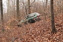 auto im Wald (Foto: S.Dietzel)