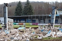 Ausblick &uuml;ber die abgerissene Trib&uuml;ne (Foto: oas)