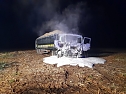 LKW-Brand auf einem Feld (Foto: S.Dietzel)