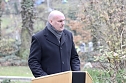B&uuml;rgermeister Steffen Grimm - Gedenken zum Volkstrauertag auf im Ehrenhain auf dem Hauptfriedhof in Sondershausen (Foto: Eva Maria Wiegand)