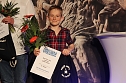 Kyffhäuser Sportlergala 2020/2022 - Till ZimmermannTill Zimmermann vom SV Glückauf Sondershausen freut sich über den 6. Platz für seine Leistungen im Geräteturnen (Foto: Eva Maria Wiegand) Kyffhäuser Sportlergala 2020/2022 - Till ZimmermannTill Zimmermann vom SV Glückauf Sondershausen freut sich über den 6. Platz für seine Leistungen im Geräteturnen (Foto: Eva Maria Wiegand)