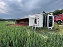 Unfall mit umgekipptem Sattelzug (Foto: S.Dietzel) Unfall mit umgekipptem Sattelzug (Foto: S.Dietzel)