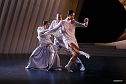 Szene aus dem Ballett "Dornr&ouml;schen" (Foto: Ida Zenna)