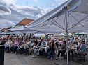 Seniorenfr&uuml;hst&uuml;ck auf dem Sondersh&auml;user Marktplatz (Foto: Janine Skara)