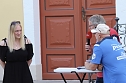 Fans und Cheftrainer des Th&uuml;ringer HC Herbert M&uuml;ller verabschieden neun Spitzenhandballerinnen in Bad Langensalza (Foto: Eva Maria Wiegand)