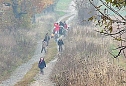 Slackline &uuml;bergeben (Foto: Karl-Heinz Herrmann)