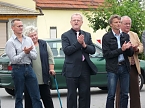 Feierliche &Uuml;bergabe (Foto: Karl-Heinz Herrmann)