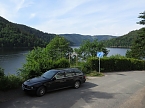 Blick aus dem Hotel auf den Stausee (Foto: nnz)