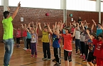 Da steppt der B&auml;r� (Foto: Grundschule Hohenenbra)