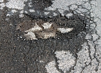 Stra&szlig;ensch&auml;den in Jecha (Foto: Karl-Heinz Herrmann)
