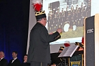 Ministerpr&auml;sident bekam Schl&auml;ge (Foto: Karl-Heinz Herrmann)