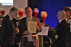 Ministerpr&auml;sident bekam Schl&auml;ge (Foto: Karl-Heinz Herrmann)