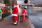 Massenansturm zum Weihnachtstauchen (Foto: Karl-Heinz Herrmann)