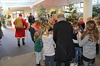 Weihnachtssingen in der Sparkasse (Foto: Karl-Heinz Herrmann)