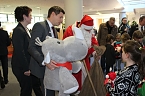 Weihnachtssingen in der Sparkasse (Foto: Karl-Heinz Herrmann)