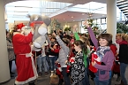 Weihnachtssingen in der Sparkasse (Foto: Karl-Heinz Herrmann)
