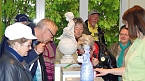 Sehbehinderte und Diabetiker auf gemeinsamer Bus-Tour (Foto: M. Rasch)