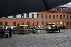 Bild: Feuchter Beginn beim Residenzfest (Foto: Karl-Heinz Herrmann)