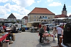 Bild: Mit Blasmusik ins Fest (Foto: Karl-Heinz Herrmann)