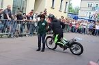 Bild: Spektakul&auml;re Stuntshow (Foto: Karl-Heinz Herrmann)