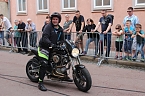 Bild: Spektakul&auml;re Stuntshow (Foto: Karl-Heinz Herrmann)