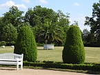 Lustwandeln im Park von Oranienbaum (Foto: Peter Blei)