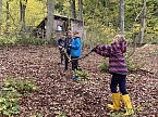 Arbeitseinsatz im Affenwald (Foto: privat) Arbeitseinsatz im Affenwald (Foto: privat)