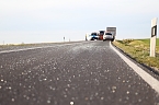 Schulbus mit Laster kollidiert (Foto: Silvio Dietzel)