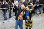 Ein bunter Karnevalszug zog sich am Rosenmontag durch Sondershausen (Foto: Eva Maria Wiegand)