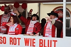 Ein bunter Karnevalszug zog sich am Rosenmontag durch Sondershausen (Foto: Eva Maria Wiegand)