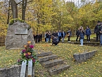 Gedenken an die Pogromnacht 1938 auf dem J&uuml;dischen Friedhof in Sondershausen (Foto: Janine Skara)