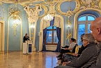 Vernissage zur Sonderausstellung "Deine Anne" im Sondersh&auml;user Schloss; B&uuml;rgermeister Steffen Grimm (Foto rechts) (Foto: Janine Skara)