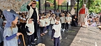 Ritter, Bauern, Burgverwalter � die Kindervilla tanzt im Mittelalter (Foto: Katrin Milde)
