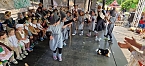 Ritter, Bauern, Burgverwalter � die Kindervilla tanzt im Mittelalter (Foto: Katrin Milde)