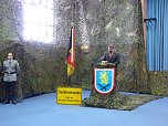 Fahnenband verliehen (Foto: Karl-Heinz Herrmann)