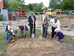 Spatenstich für Erweiterungsbau (Foto: Karl-Heinz Herrmann) Spatenstich für Erweiterungsbau (Foto: Karl-Heinz Herrmann)