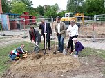 Spatenstich für Erweiterungsbau (Foto: Karl-Heinz Herrmann) Spatenstich für Erweiterungsbau (Foto: Karl-Heinz Herrmann)