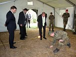 Innenminister bei Bundeswehr (Foto: Karl-Heinz Herrmann)
