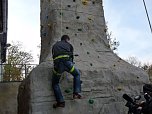 Kletterturm erobert (Foto: Karl-Heinz Herrmann) Kletterturm erobert (Foto: Karl-Heinz Herrmann)