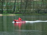 &Uuml;bung auf dem Wasser (Foto: Karl-Heinz Herrmann)