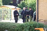 Die polizeiliche Maßnahme hat nicht mit dem abgebildeten Haus und dem Geschäft zu tun. (Foto: privat) Die polizeiliche Maßnahme hat nicht mit dem abgebildeten Haus und dem Geschäft zu tun. (Foto: privat)