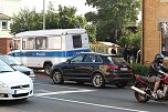 Die polizeiliche Maßnahme hat nicht mit dem abgebildeten Haus und dem Geschäft zu tun. (Foto: privat) Die polizeiliche Maßnahme hat nicht mit dem abgebildeten Haus und dem Geschäft zu tun. (Foto: privat)