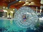 Zusätzlicher Badespäß für Kinder (Foto: Kyffhäuser Therme) Zusätzlicher Badespäß für Kinder (Foto: Kyffhäuser Therme)