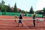 Tennisnachwuchs k&auml;mpft (Foto: Karl-Heinz Herrmann)