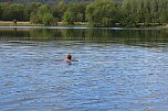 Erste Badegäste am Bebraer Teich (Foto: Karl-Heinz Herrmann) Erste Badegäste am Bebraer Teich (Foto: Karl-Heinz Herrmann)